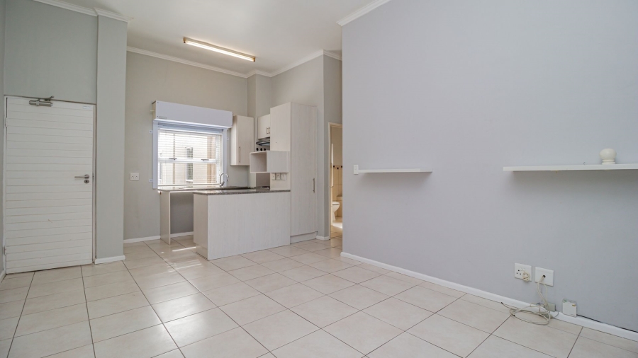 To Let 2 Bedroom Property for Rent in Claremont Western Cape